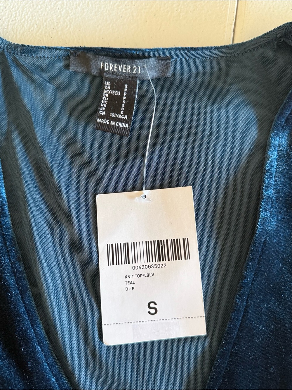 Forever 21 Teal Velvet Wrap Crop Top - Picture 10 of 12